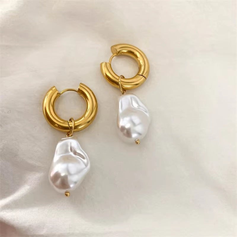 Design Retro Baroque Pearl Ring Earrings Drop Female Earrings Temperament Joker Elegant Female Earrings 2020